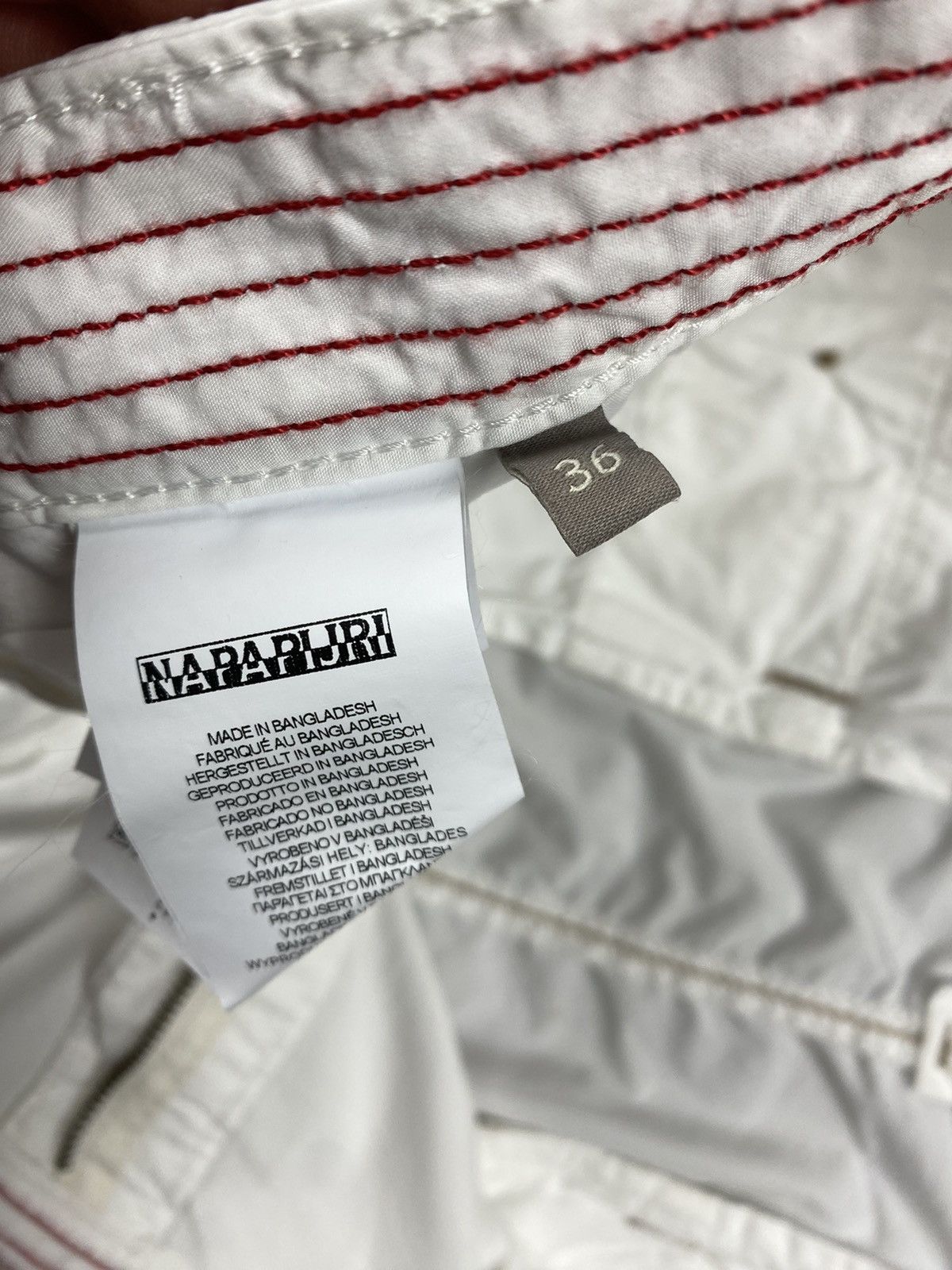 Napapijri × Vintage Vintage Napapijri Outdoor Life Shorts Size US 36 / EU 52 - 10 Thumbnail