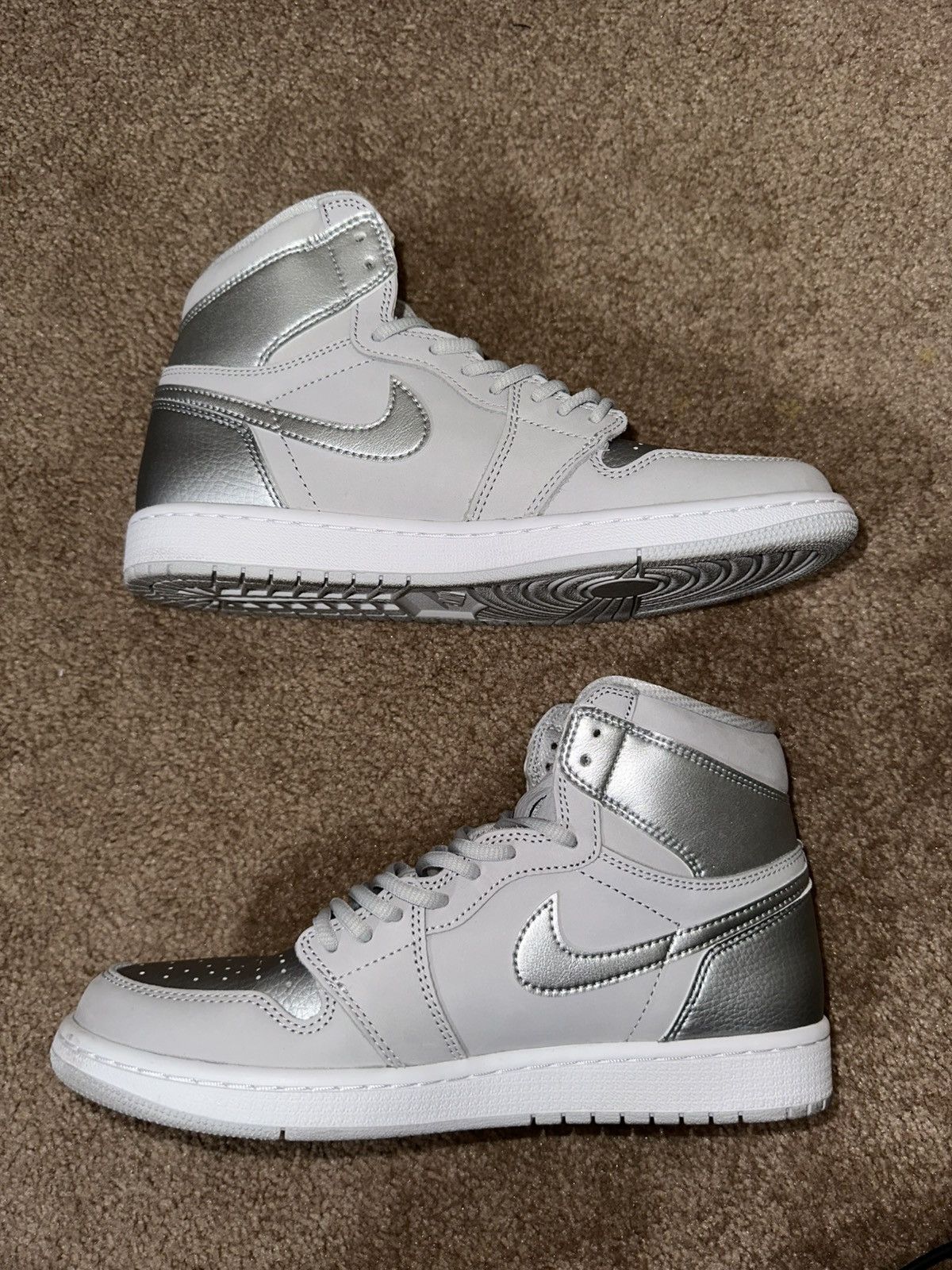 Jordan Brand Jordan 1 Retro High CO.JP Neutral Grey (2020) Size US 9 / EU 42 - 5 Thumbnail