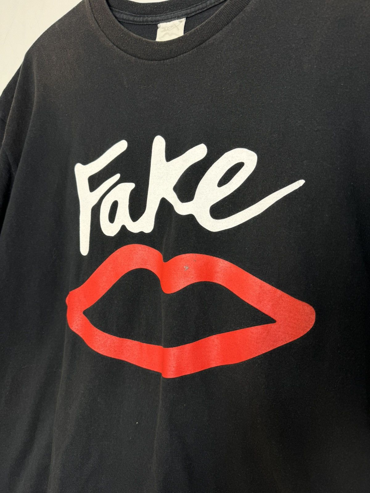 Vintage Vintage sex skateboarding “fake” tee y2k skate style Size US XL / EU 56 / 4 - 3 Thumbnail