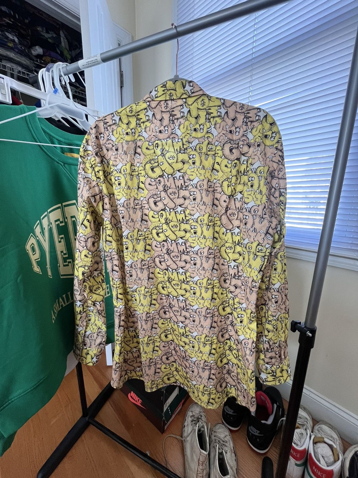 Comme des Garcons × Kaws CDGxKAWS Multicolor All Overprint Button Up Size US XL / EU 56 / 4 - 3 Thumbnail