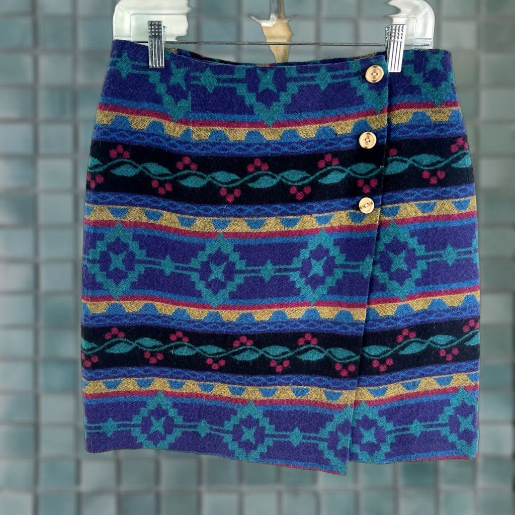 Vintage VINTAGE BonJour Aztec Geometric Wrap Skirt Womens Size 12 Midi Blue Casual Fashion Size 34" / US 12 / IT 48 - 1 Thumbnail