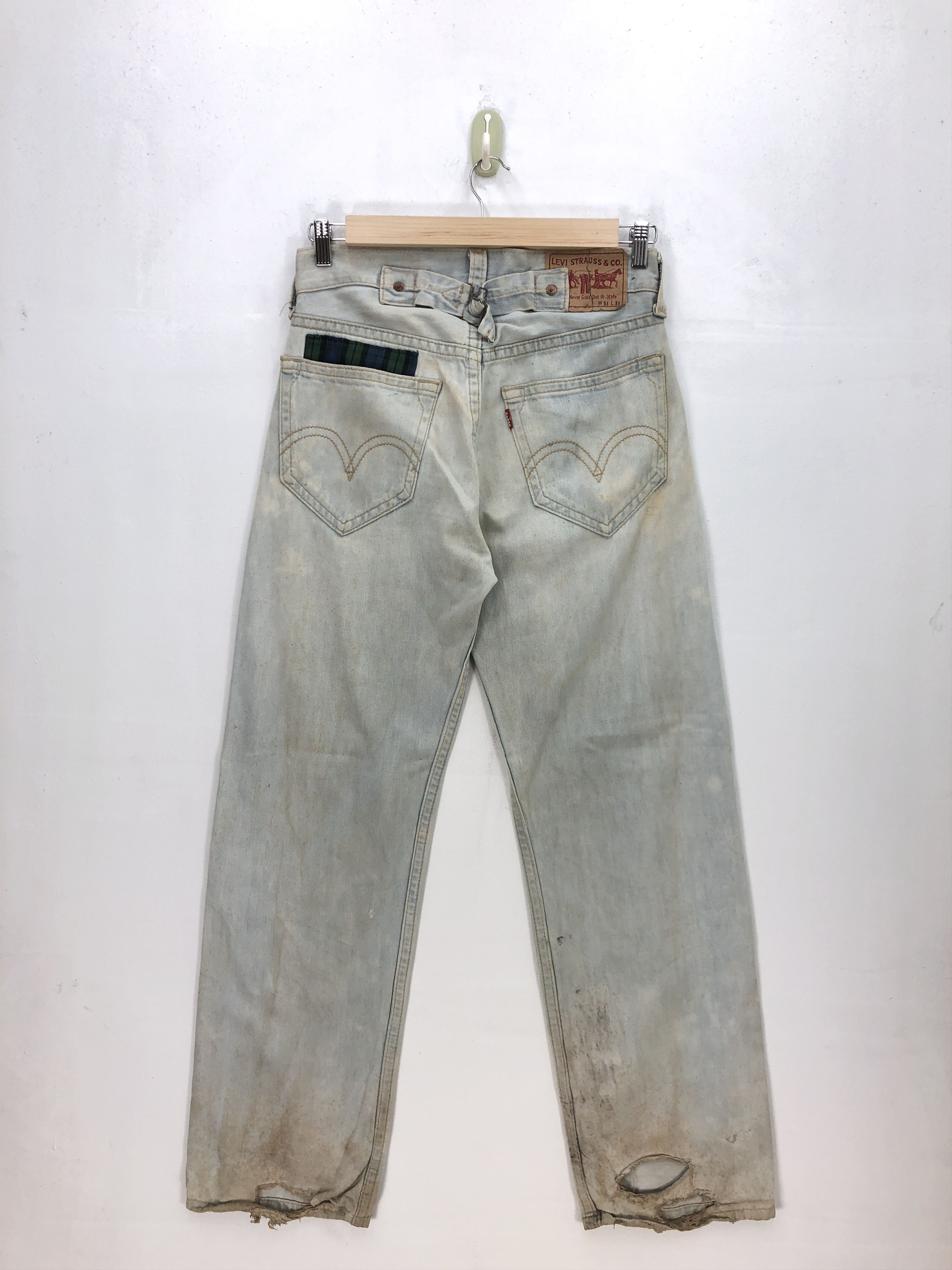 Levi's 90s Levis 902 Distressed Jeans Light Wash Buckle Back Denim Size US 32 / EU 48 - 2 Thumbnail