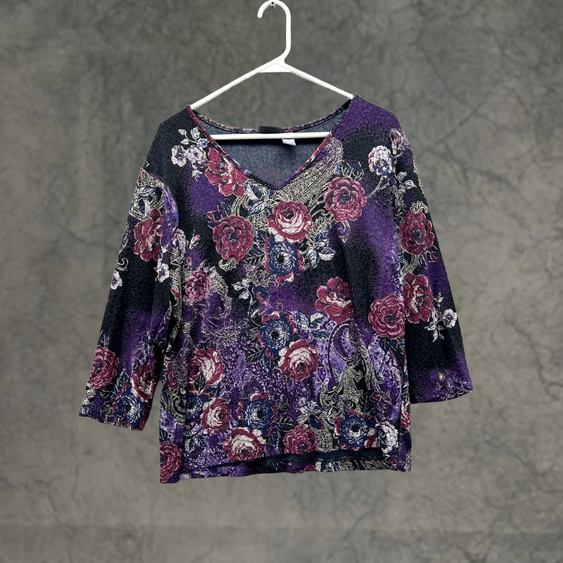 Vintage Additions by Chico's Blouse Womens 3 Purple Floral V Neck 3/4 Sleeve Stretch Top Size XS / US 0-2 / IT 36-38 - 1 Thumbnail