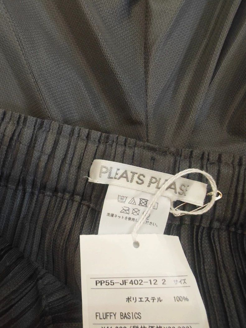 Issey Miyake Issey Miyake size:2 Dark grey pleated puff pants Size 31" - 8 Thumbnail
