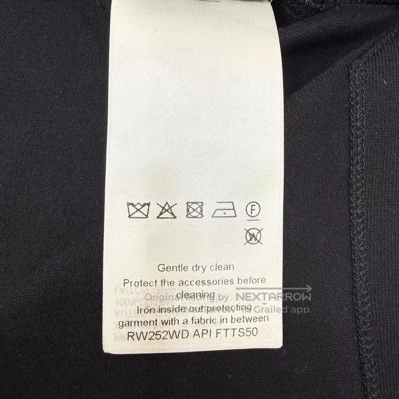 Louis Vuitton Louis Vuitton 25 black steel logo loose short sleeves Size US S / EU 44-46 / 1 - 5 Thumbnail