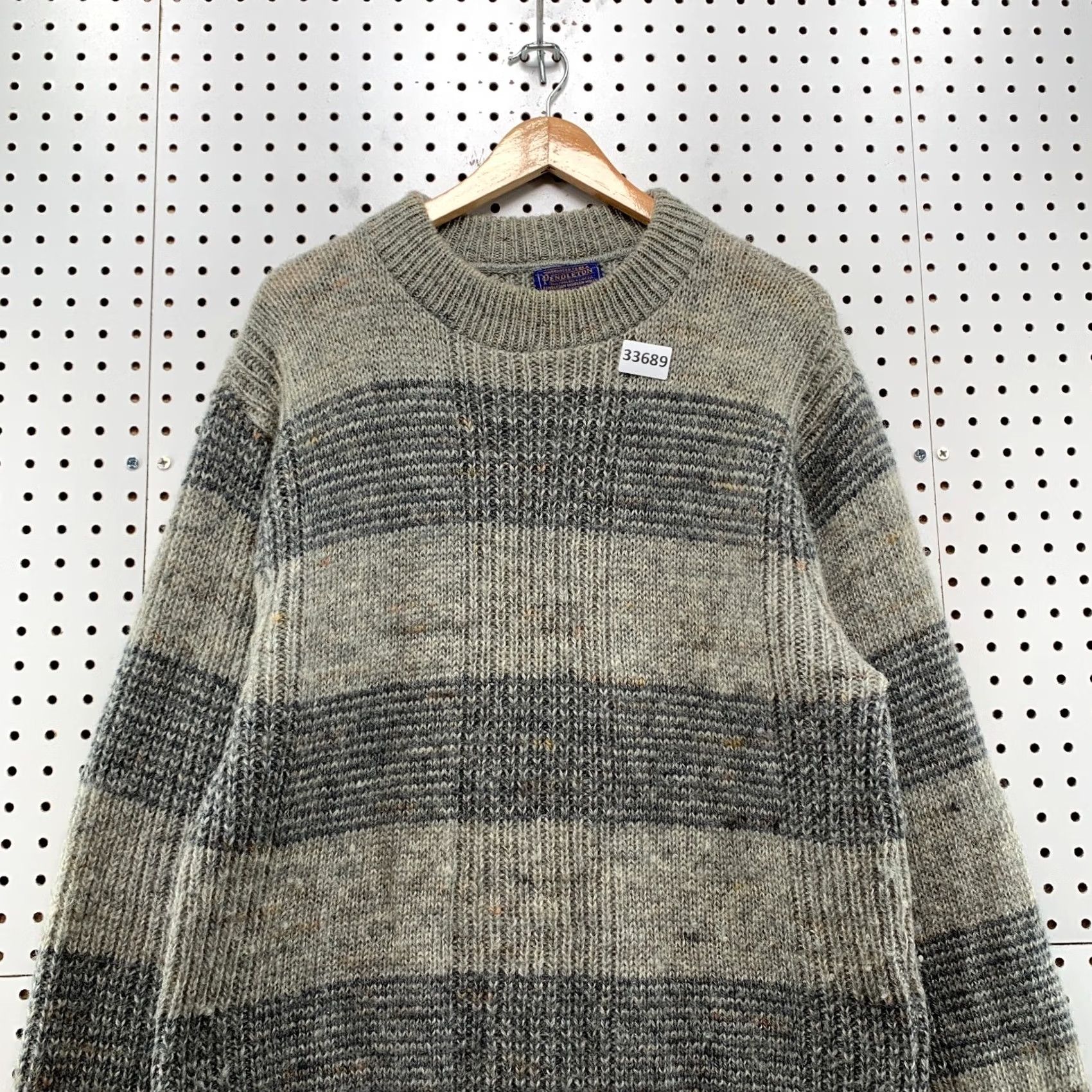 Pendleton VINTAGE Pendleton Sweater Mens L Gray Knit Wool Striped USA Logo Pullover Size US L / EU 52-54 / 3 - 5 Thumbnail