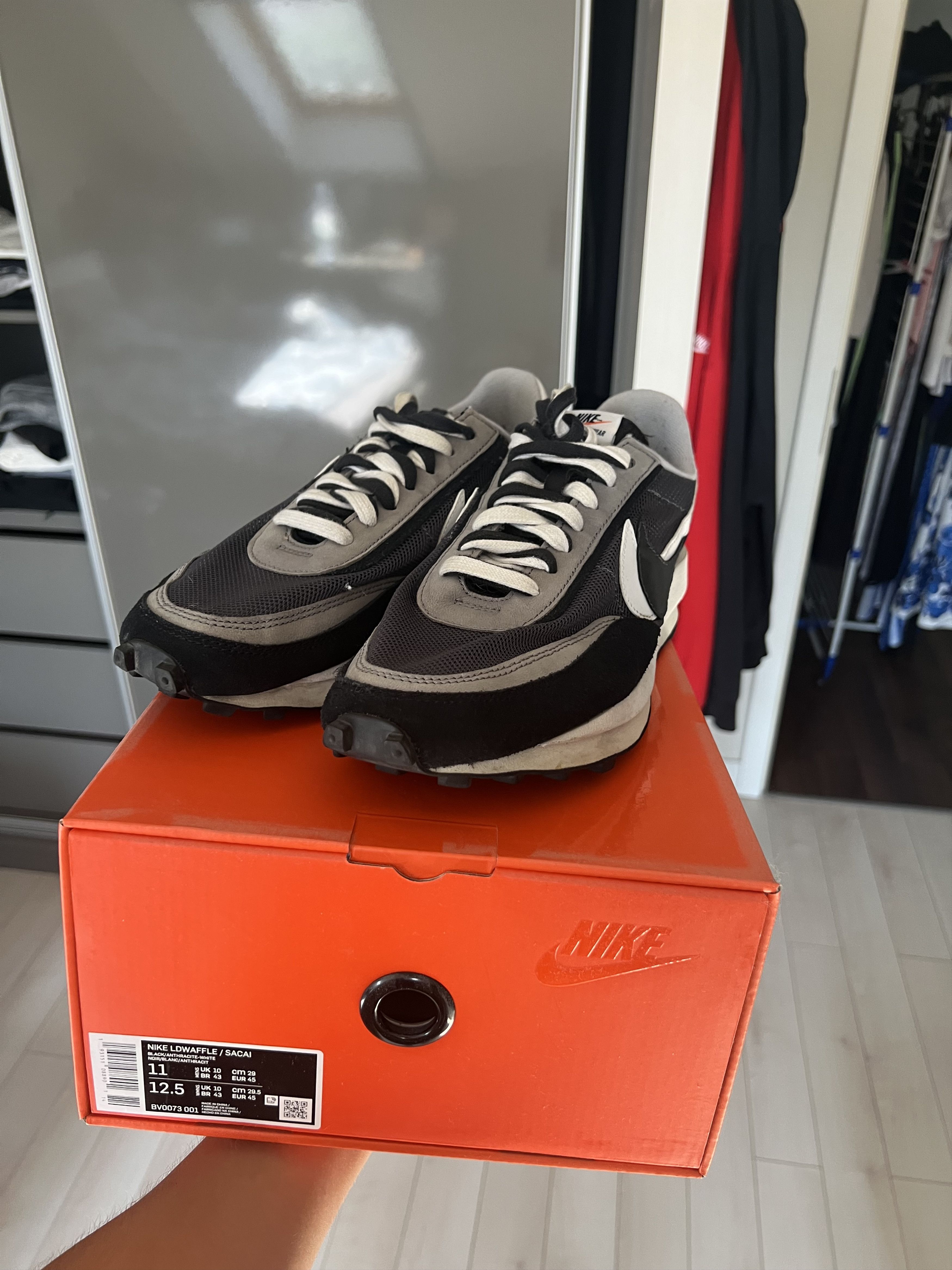Nike × Sacai Nike x Sacai LDWaffle Black/Anthracite Size US 11 / EU 44 - 5 Thumbnail