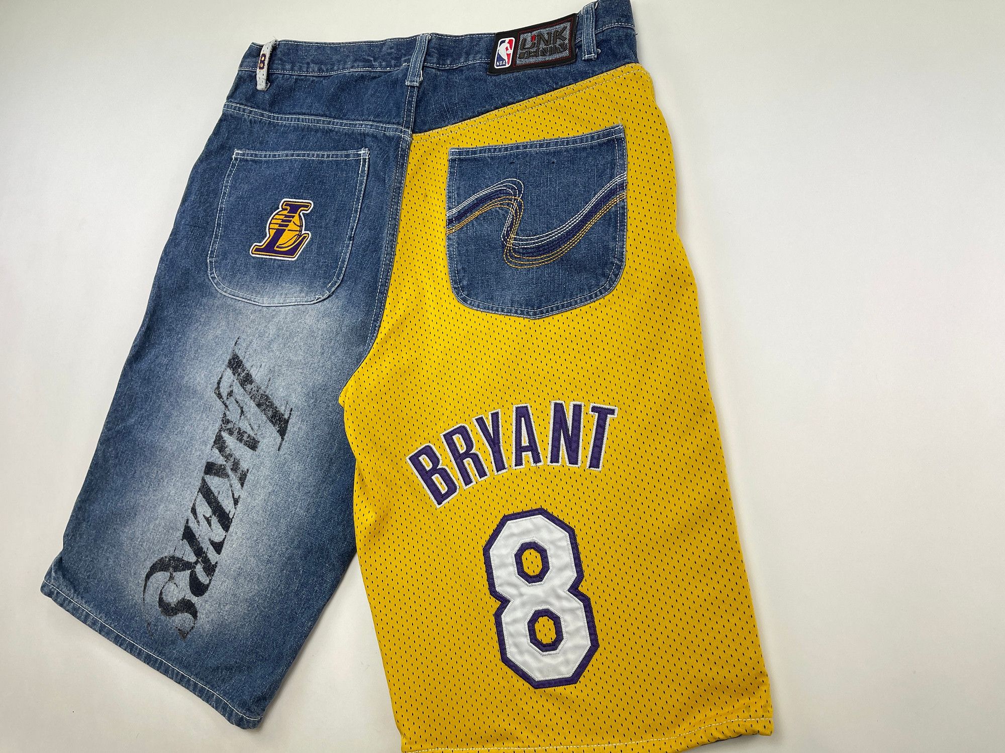 NBA NBA shorts, Los Angeles Lakers, vintage UNK basketball, W 36 Size US 36 / EU 52 - 4 Thumbnail