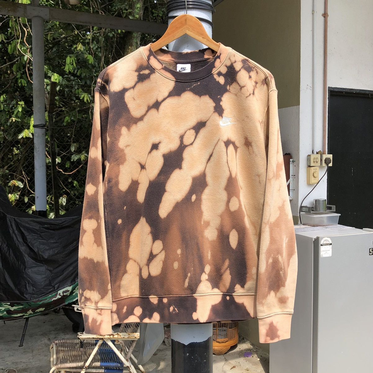 Vintage Nike Tie Dye Embroidery Swoosh Sweatshirts Size US L / EU 52-54 / 3 - 3 Thumbnail