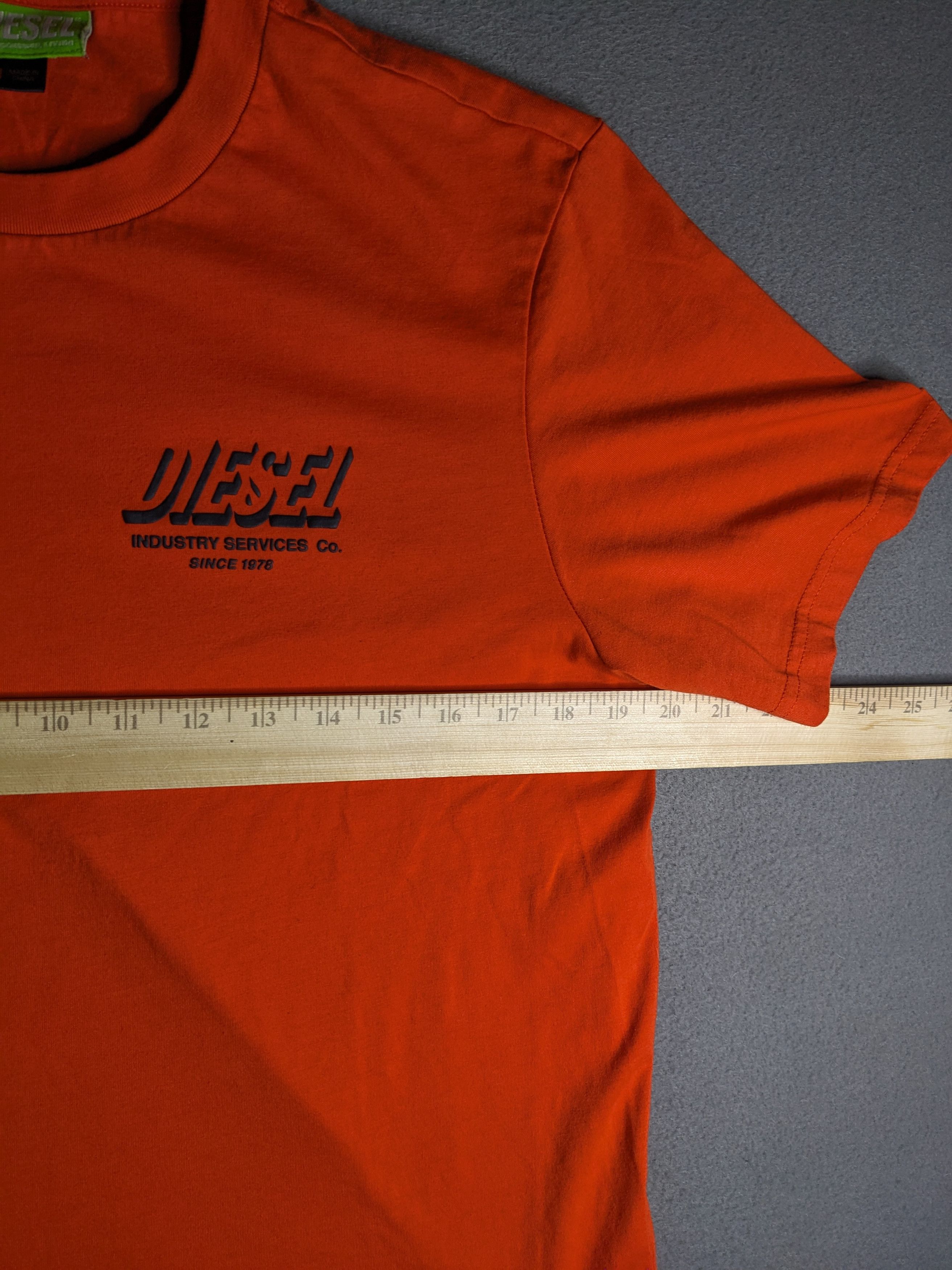 Diesel Diesel Cropped T-Shirt Mens Small Graphic Tee Italy Orange Size US S / EU 44-46 / 1 - 7 Thumbnail