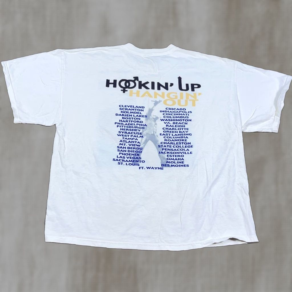 Delta VINTAGE Toby Keith Shirt Men 2XL White Band Tee 2000s Y2K Hookin Up Logo Graphic Print Casual T-Shirt Ladies? Size US XXL / EU 58 / 5 - 1 Thumbnail