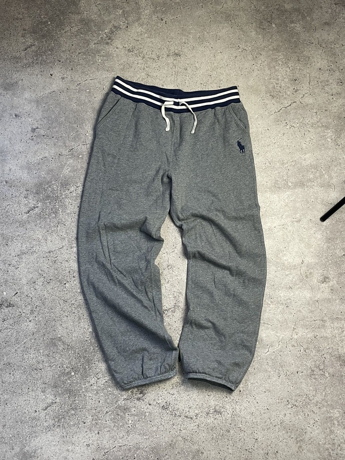 Polo Ralph Lauren Gray Polo Ralph Lauren Sweatpants Size US 30 / EU 46 - 1 Thumbnail