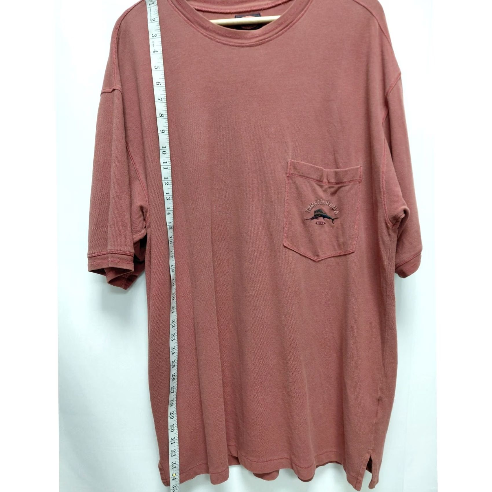 Tommy Bahama Tommy Bahama T-Shirt Pink Solid Knit Short Sleeve Men L 100% Cotton Crew Neck Regular Size US L / EU 52-54 / 3 - 6 Thumbnail
