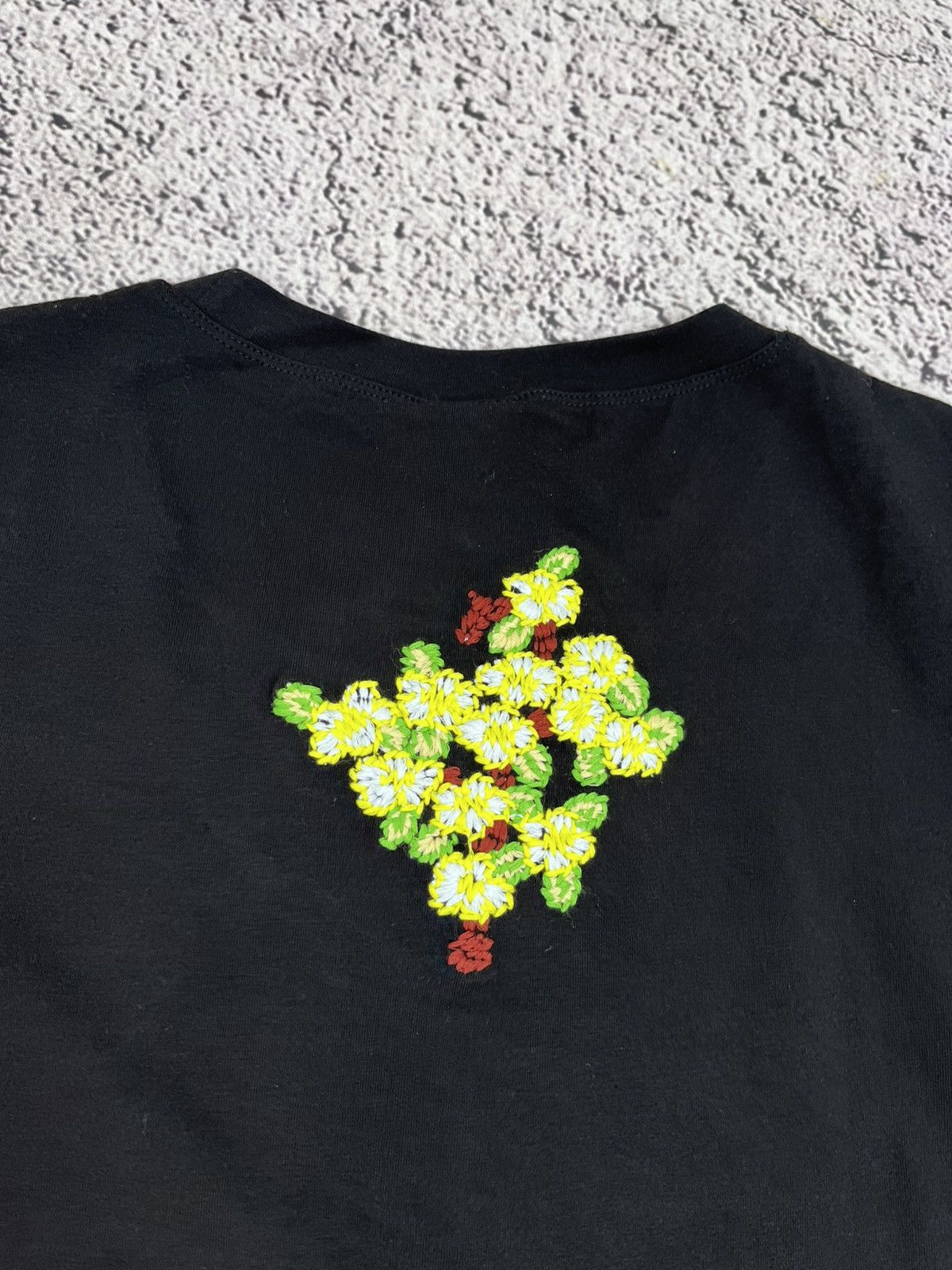 Dolce & Gabbana NWT Dolce&Gabbana Amazing Embroidered Floral Logo TShirt Size M / US 6-8 / IT 42-44 - 9 Thumbnail