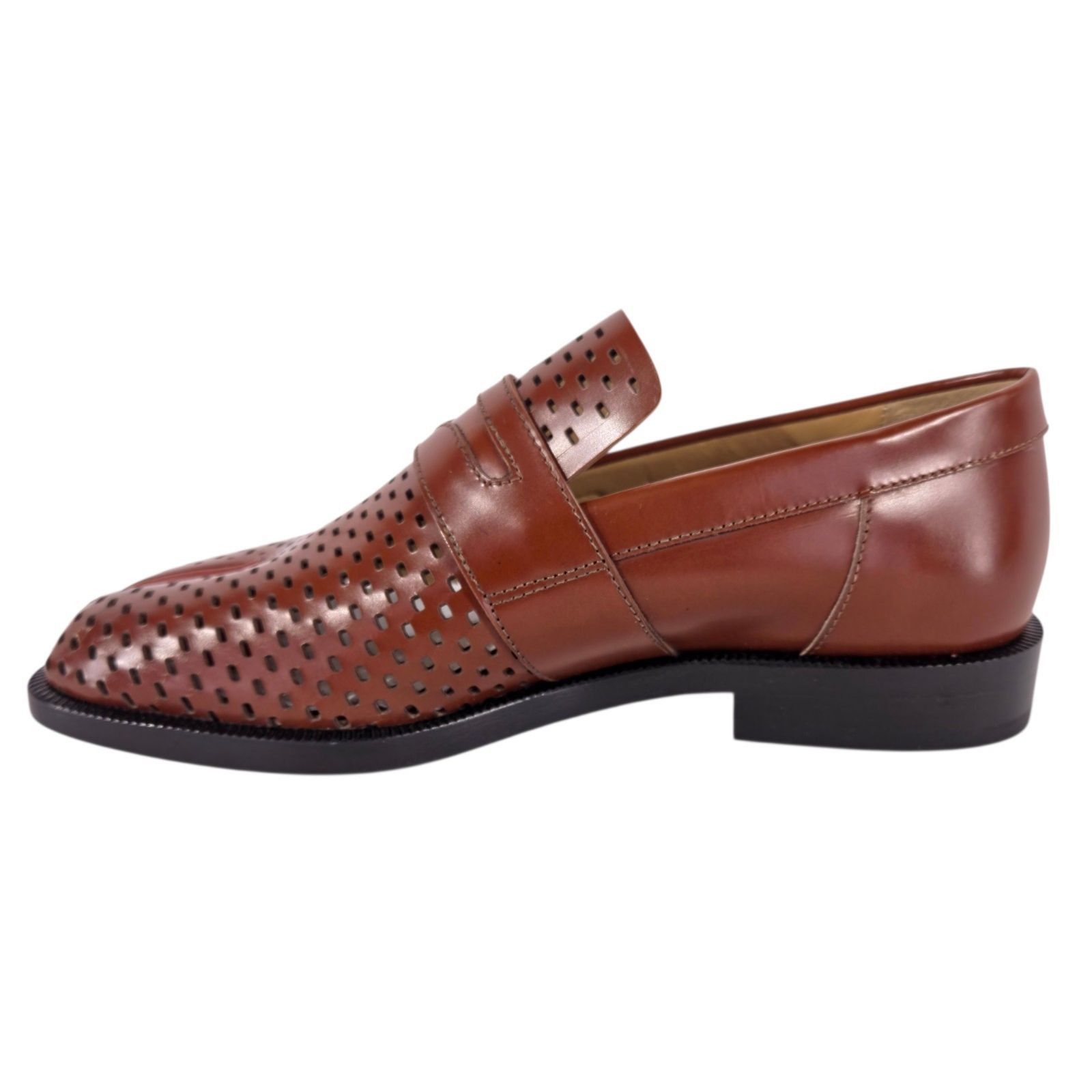 Maison Margiela Maison Margiela Tabi Perforated Loafers US 7 EU 37 Womens Size US 7 / IT 37 - 6 Thumbnail