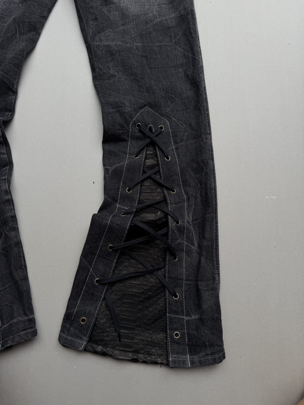 Japanese Brand Roothree lace up flare jeans Size US 31 - 5 Thumbnail