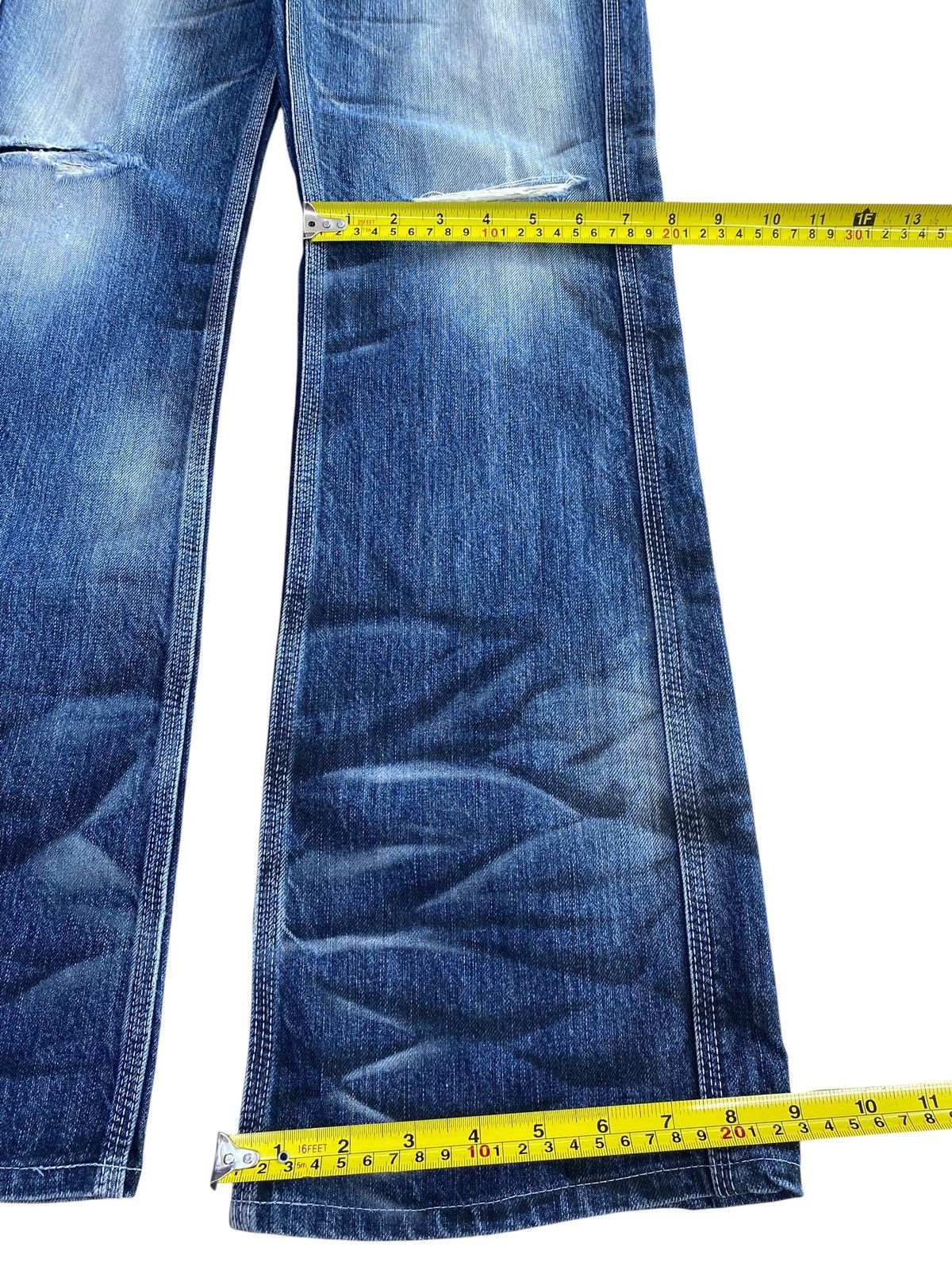 Japanese Brand Blueway Luxe Thunder Wash Ripped Style Flare Jeans Size US 32 / EU 48 - 8 Thumbnail