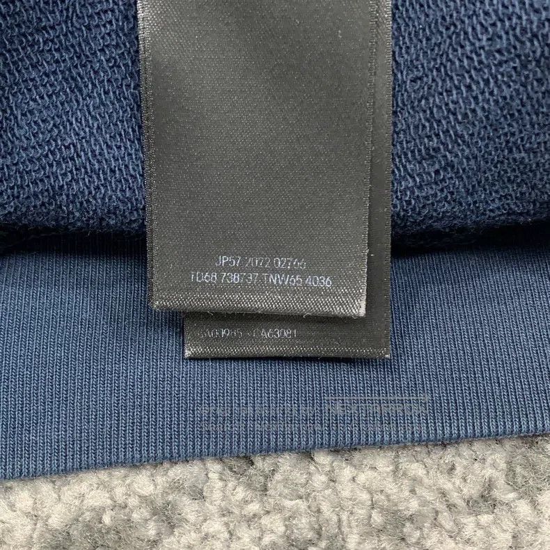 Balenciaga Balenciaga Distressed patched hoodie denim jacket faux two Size US S / EU 44-46 / 1 - 7 Thumbnail
