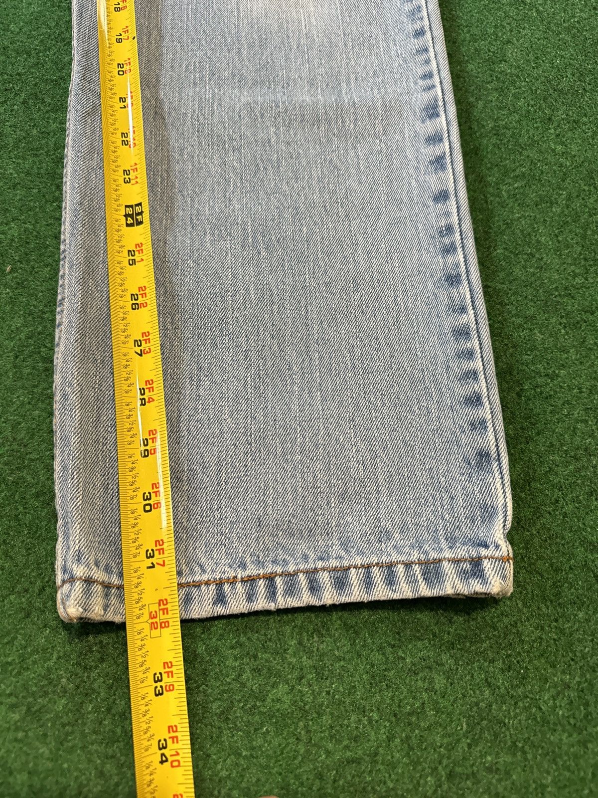 Levi's × Levi's Vintage Clothing × Vintage Y2K Levi’s 550 Relaxed Fit Wide Leg Baggy Light Wash Jeans Size US 35 - 7 Thumbnail