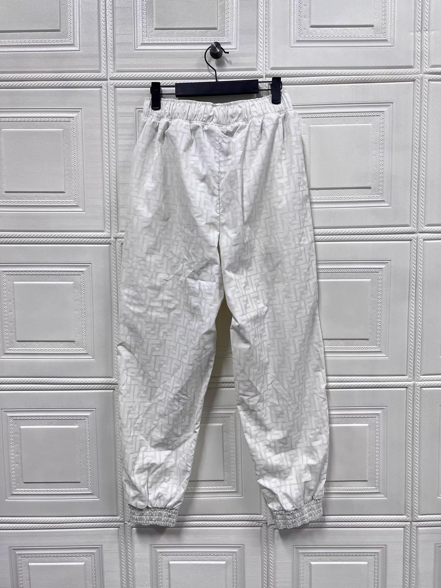 Fendi Fendi FF all over casual pants Size S Size 26" / US 2 / IT 38 - 2 Thumbnail