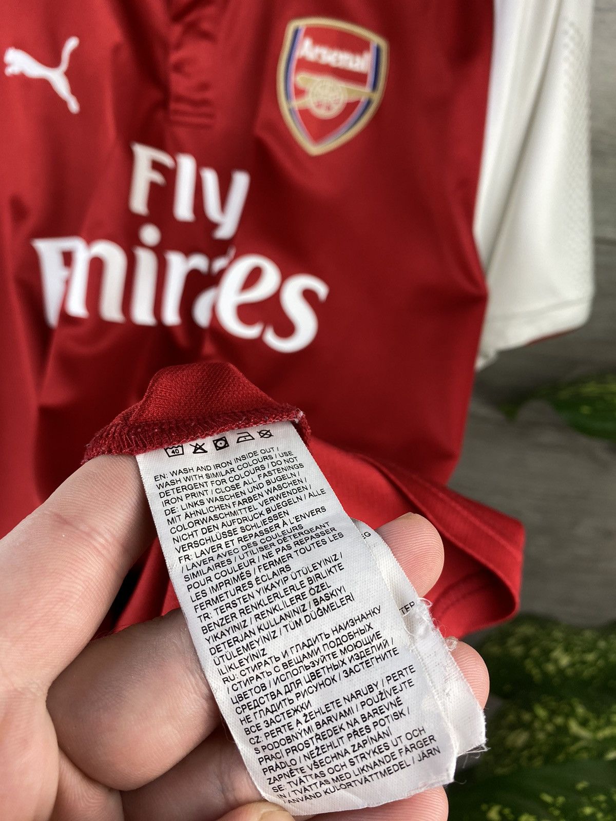 Puma × Vintage 🔥Vintage Arsenal Puma Soccer size XXL Size US XXL / EU 58 / 5 - 10 Thumbnail