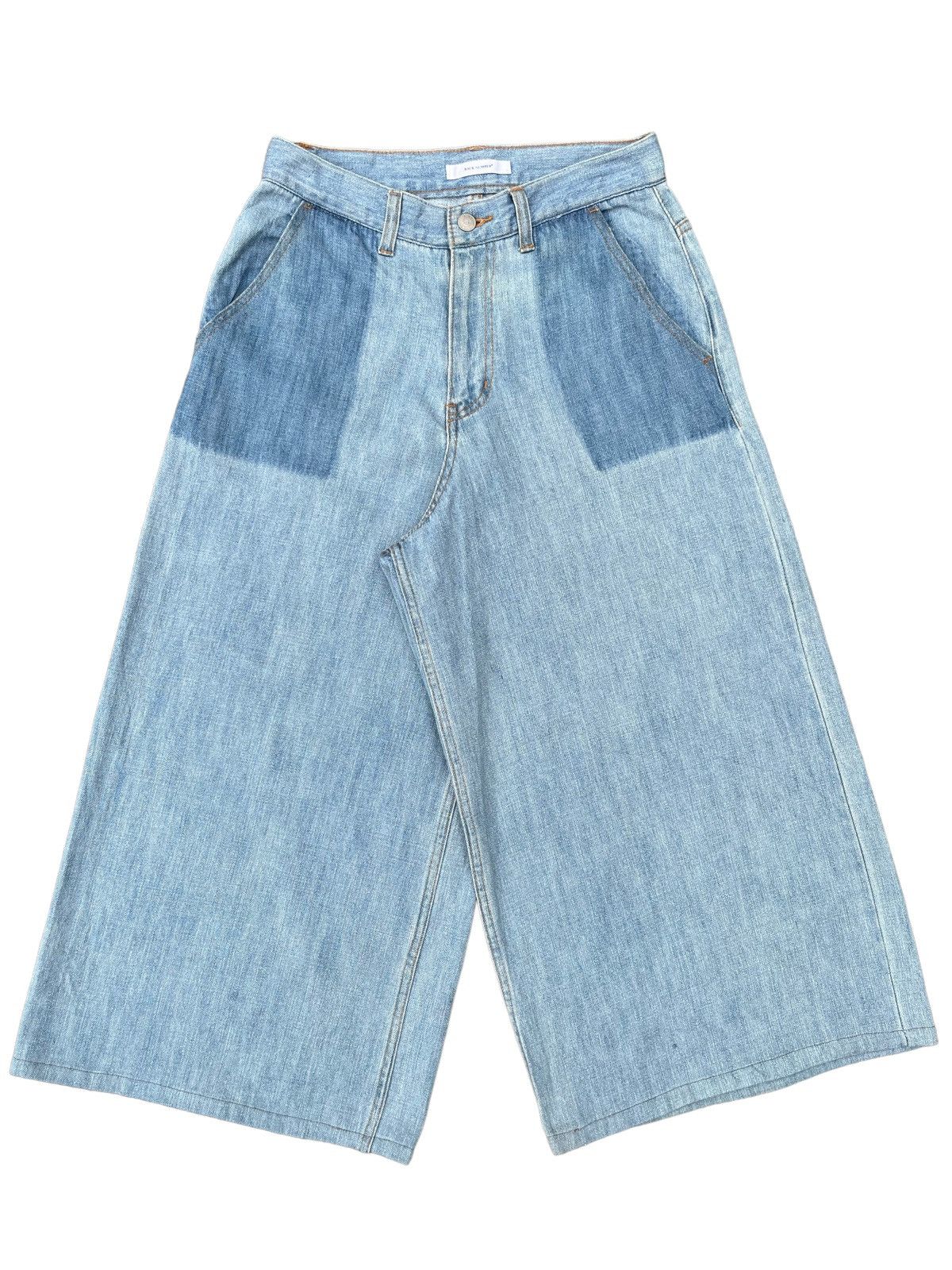Japanese Brand Vintage Japanese Brand Light Blue Knee Length Wide Leg Jeans Size US 28 / EU 44 - 1 Thumbnail