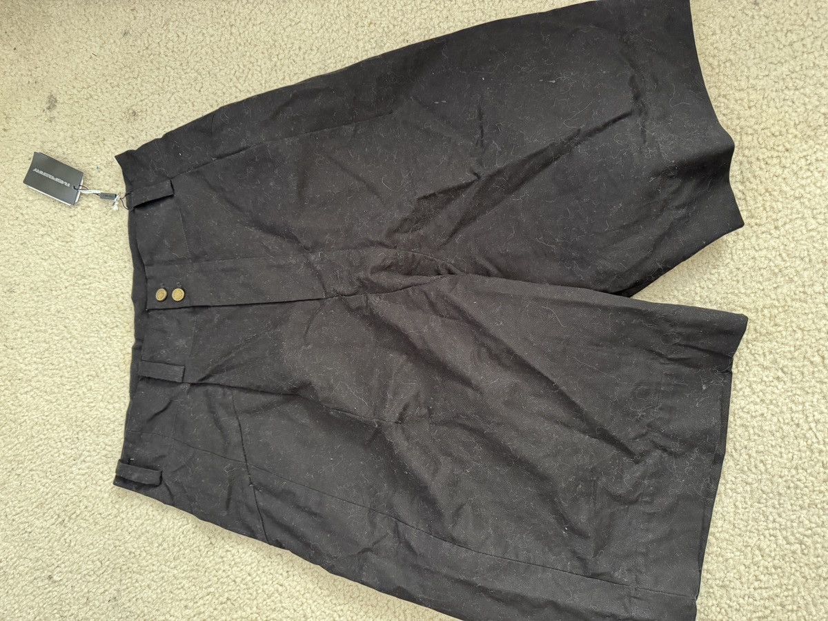 The GV Gallery Shorts That Look Like Pants Size US 34 / EU 50 - 1 Thumbnail