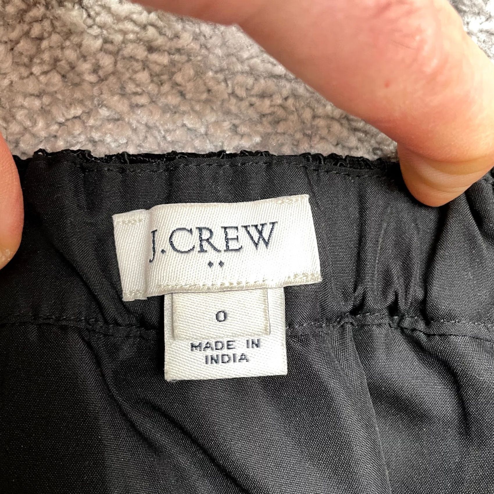 J.Crew VINTAGE? No, skip. J. Crew Lace A-Line Mini Skirt Womens 0 Solid Black Elastic Waist Lined Casual Size 25" / US 0 / IT 36 - 3 Thumbnail