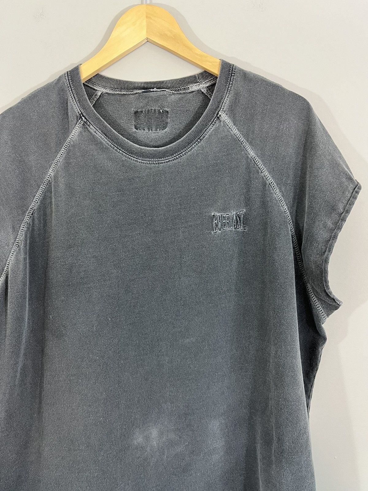 Vintage Thrashed Sun Faded Boxy Oversize Sleeveless Shirt Size US XXL / EU 58 / 5 - 2 Thumbnail