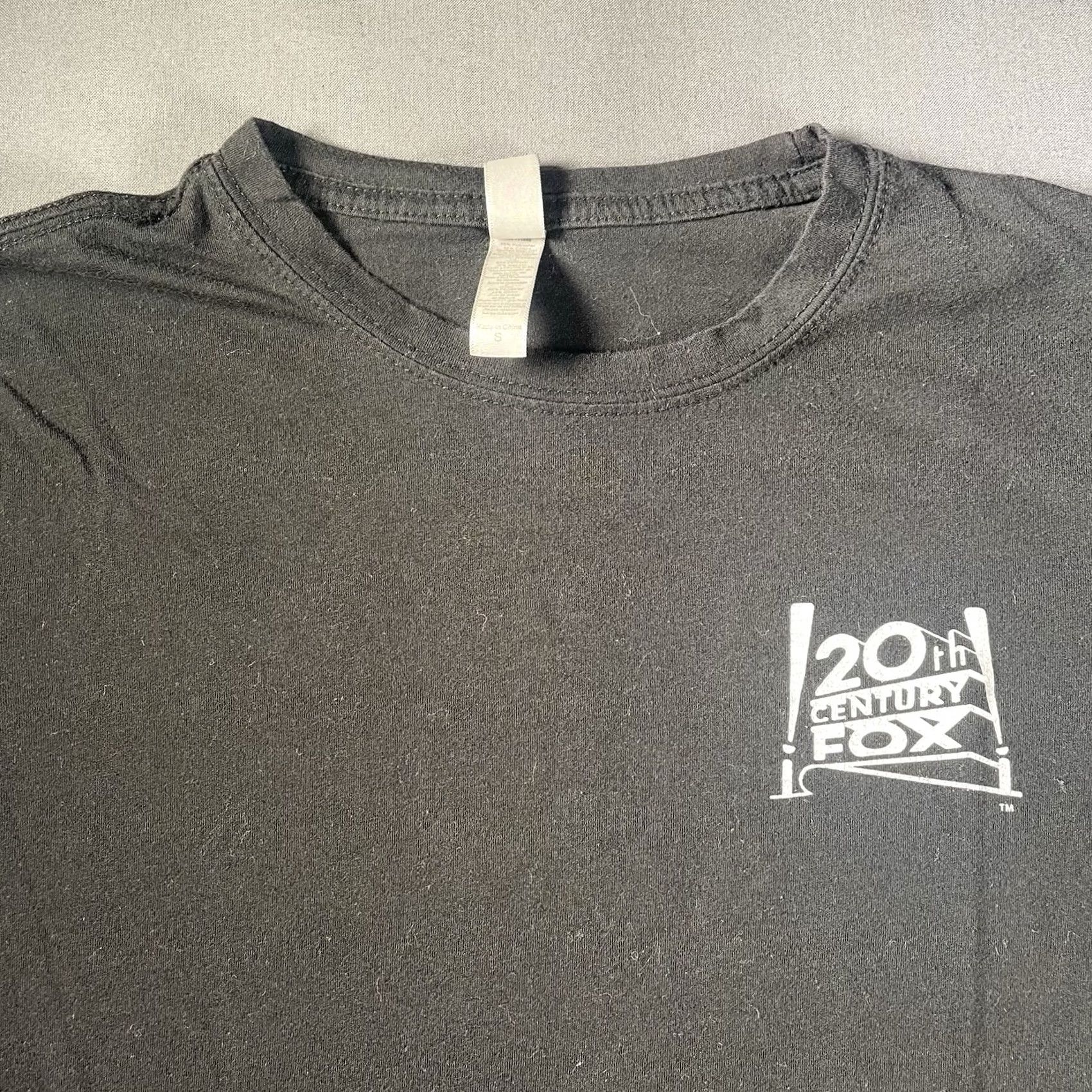 Vintage VINTAGE 20th Century Fox Shirt Fox T-Shirt Mens Small Black LA Production Entertainment Studio Angel S Mens Size US S / EU 44-46 / 1 - 2 Thumbnail