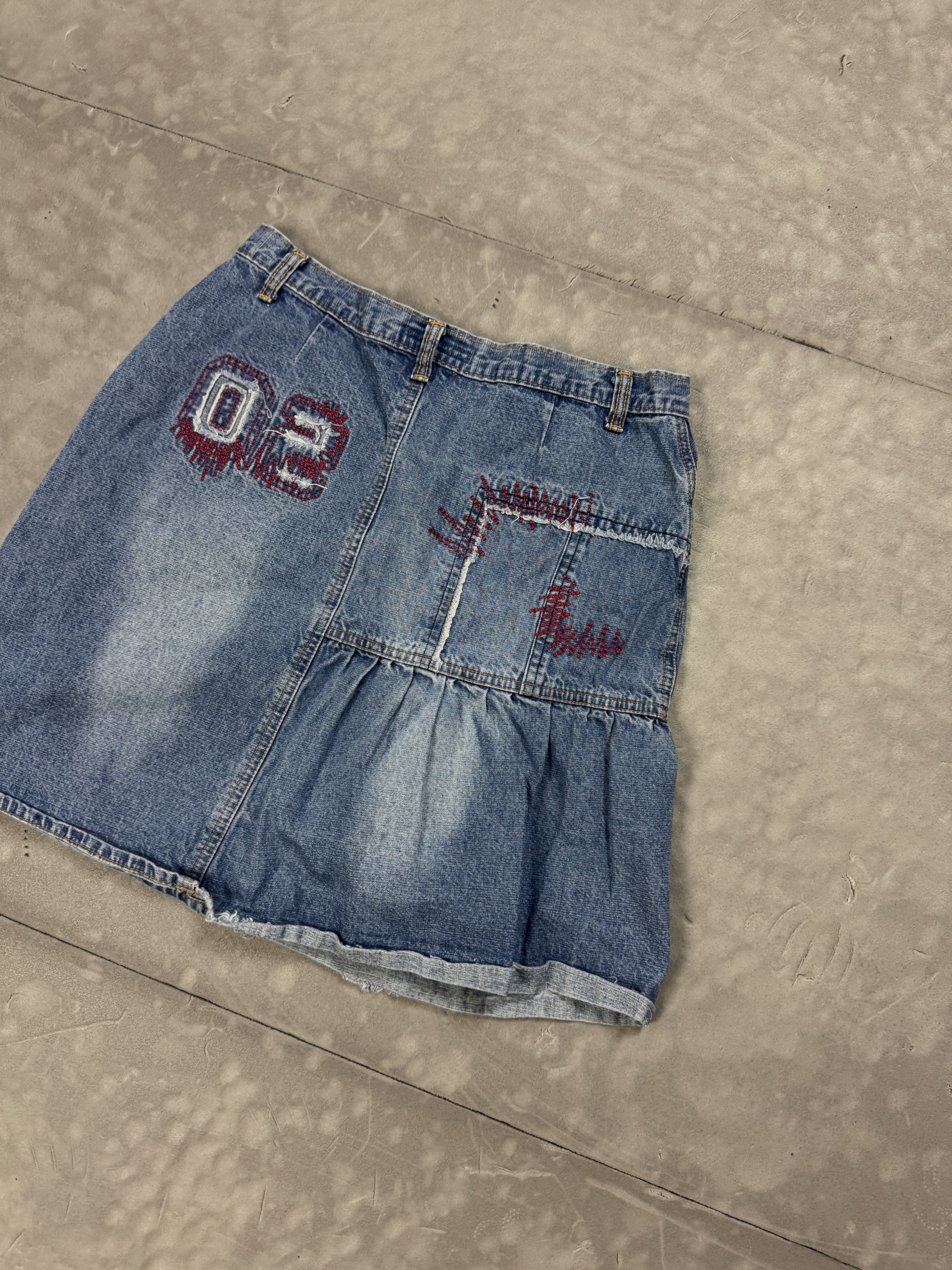 Vintage Vintage distressed washed faded mini skirt y2k retro Size 26" / US 2 / IT 38 - 6 Thumbnail