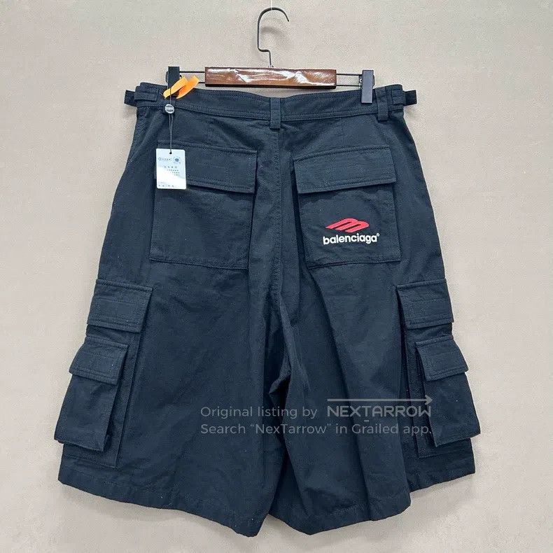 Balenciaga Balenciaga Black Cargo Multi-Pocket Work Shorts Size US 28 / EU 44 - 2 Thumbnail