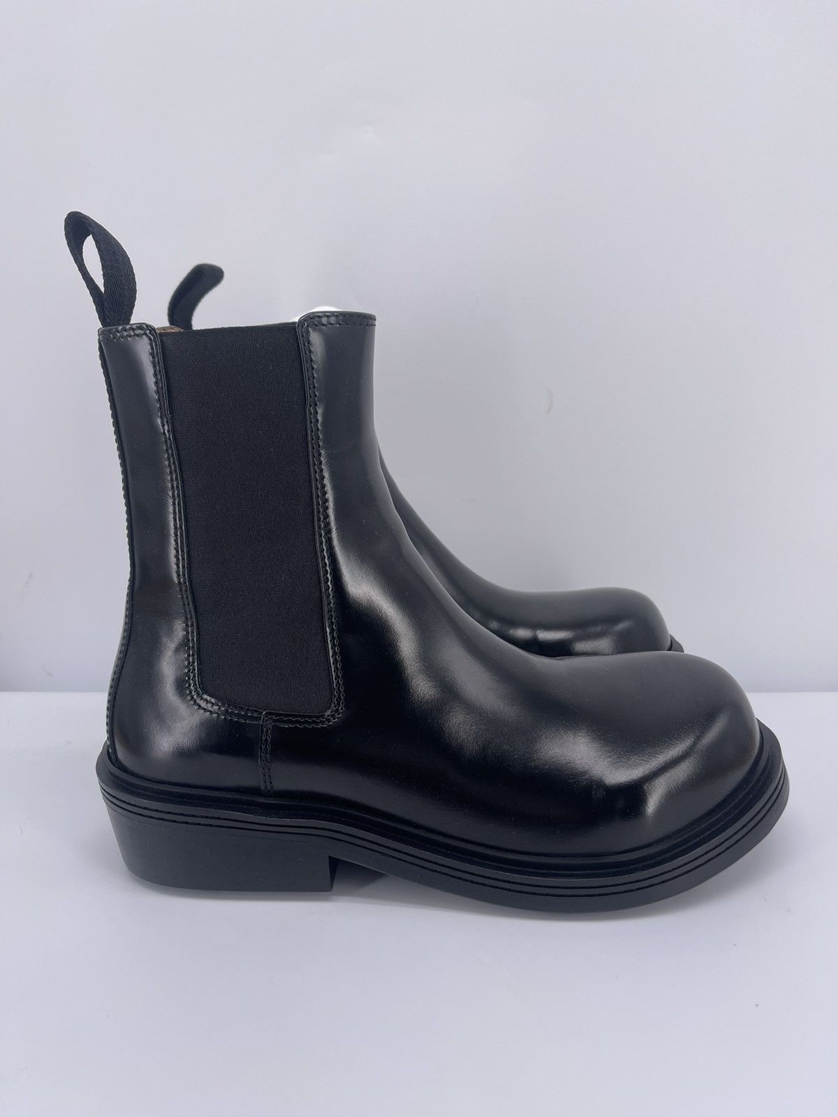 Bottega Veneta Bottega Veneta Fireman Chelsea Ankle Boot Size US 9 / EU 42 - 1 Thumbnail