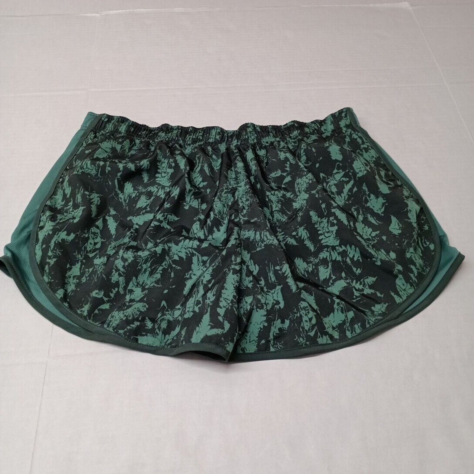 Nike Nike One Tempo Running Shorts Women XL Green Printed Dri-FIT Size 35" - 6 Thumbnail
