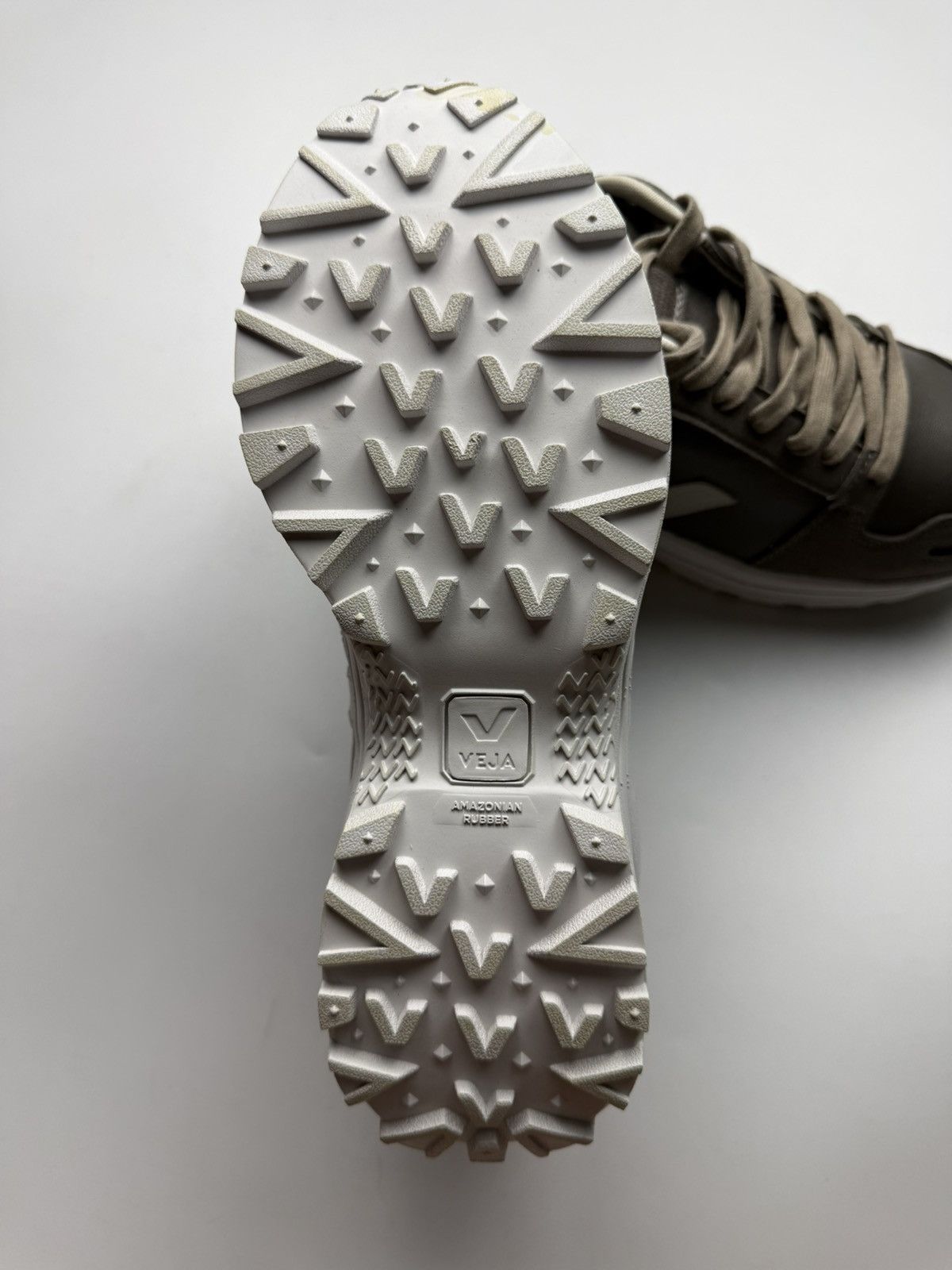 Rick Owens × Veja Rick Owens x Veja Dust Hiking Sneakers Size US 9 / EU 42 - 9 Thumbnail