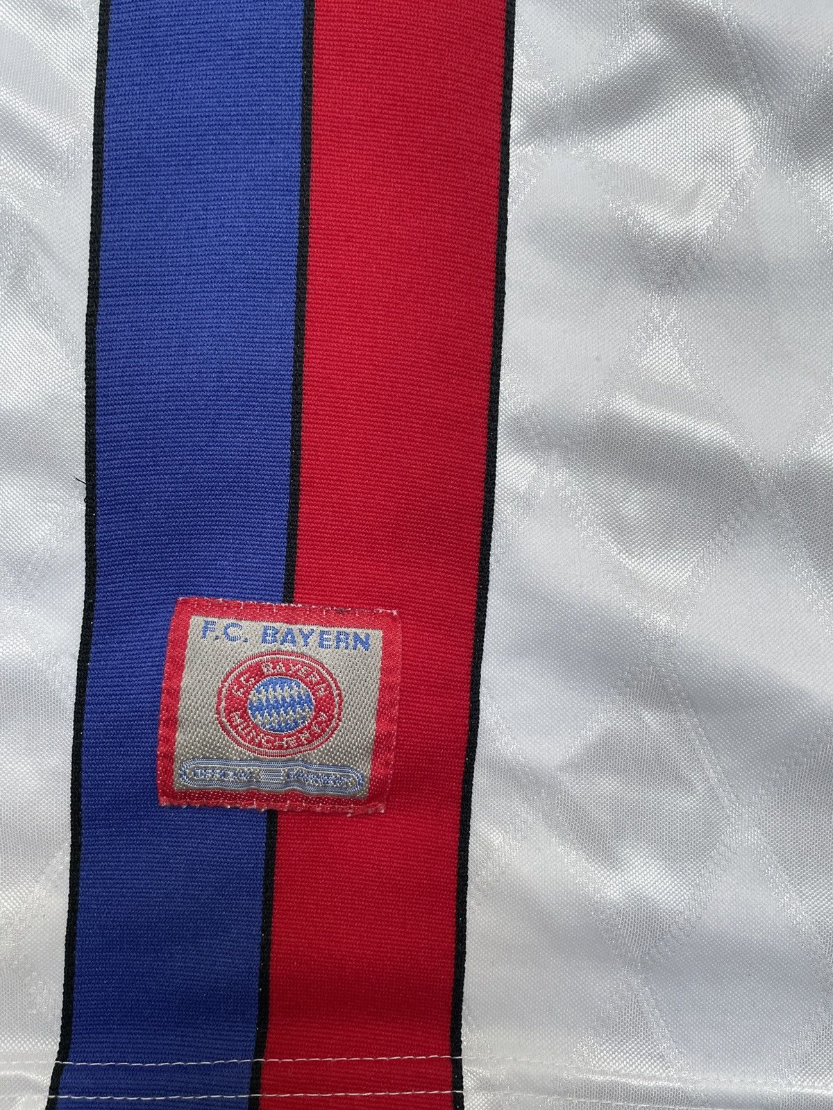 Adidas × Vintage Bayern Monachium 1996/98 away jersey xxl Size US XXL / EU 58 / 5 - 8 Thumbnail