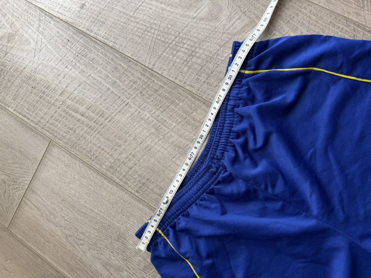Vintage Vintage 1993-95 Leeds United Asics Soccer Shorts Size 32 Size US 32 / EU 48 - 14 Thumbnail