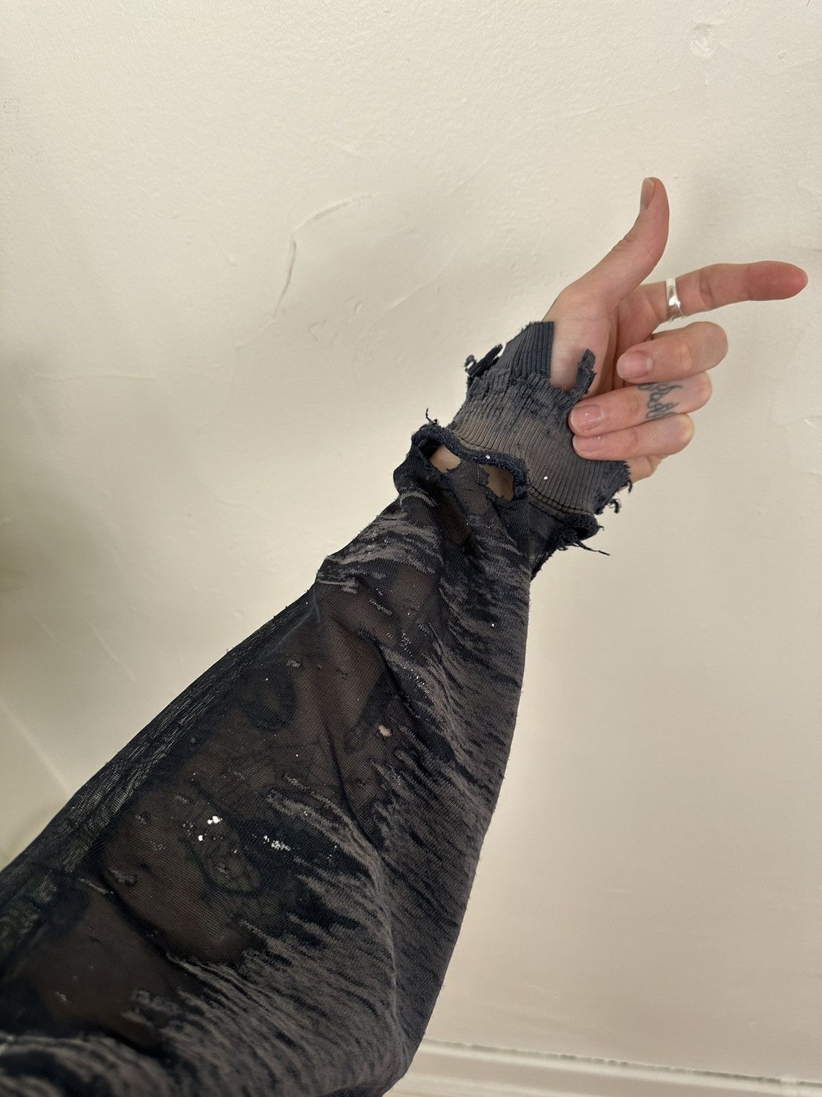 Carhartt × Vintage (XL) INSANE THRASHED SHEER Navy Carhartt Hoodie Size US XL / EU 56 / 4 - 18 Thumbnail