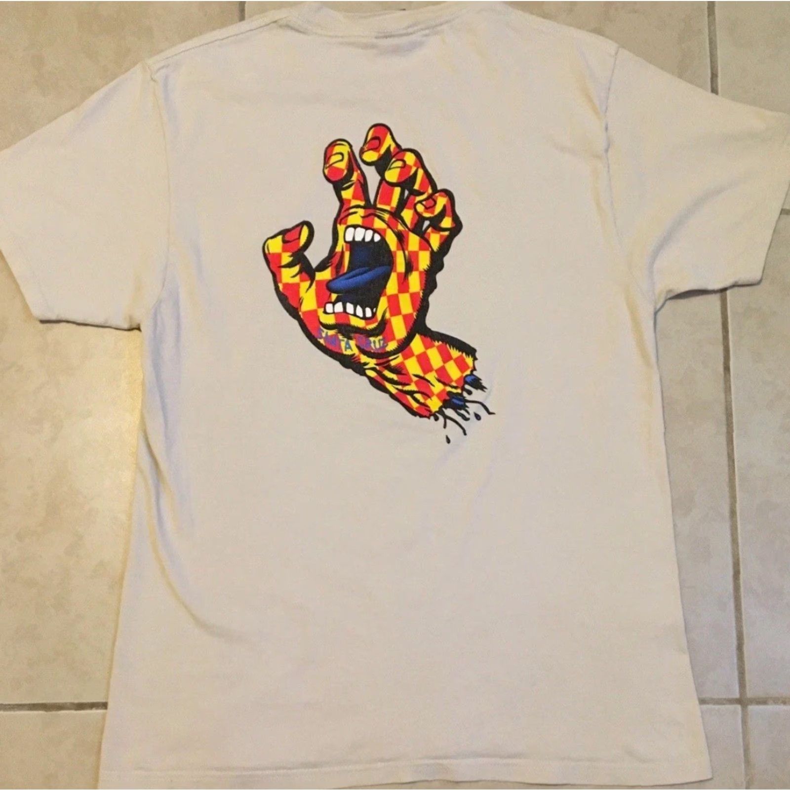 Thrasher VINTAGE Santa Cruz Skateboards Faded Shirt M Beige Thrasher 80s 90s Beach California Skate Graphic Tee Mens -? Size US M / EU 48-50 / 2 - 2 Thumbnail