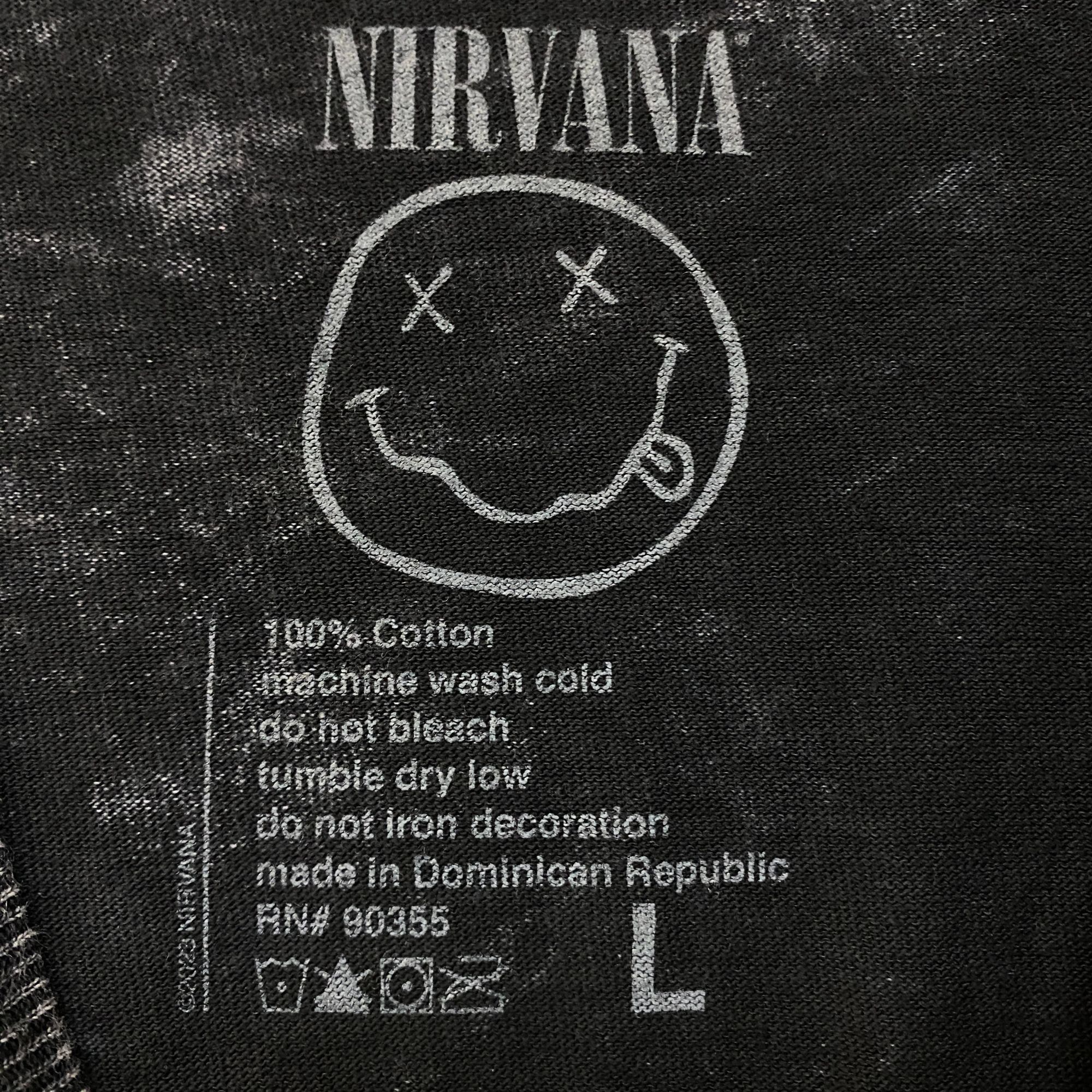 Nirvana Nirvana Smiley Face Acid Wash Tshirt size large Size US L / EU 52-54 / 3 - 4 Thumbnail