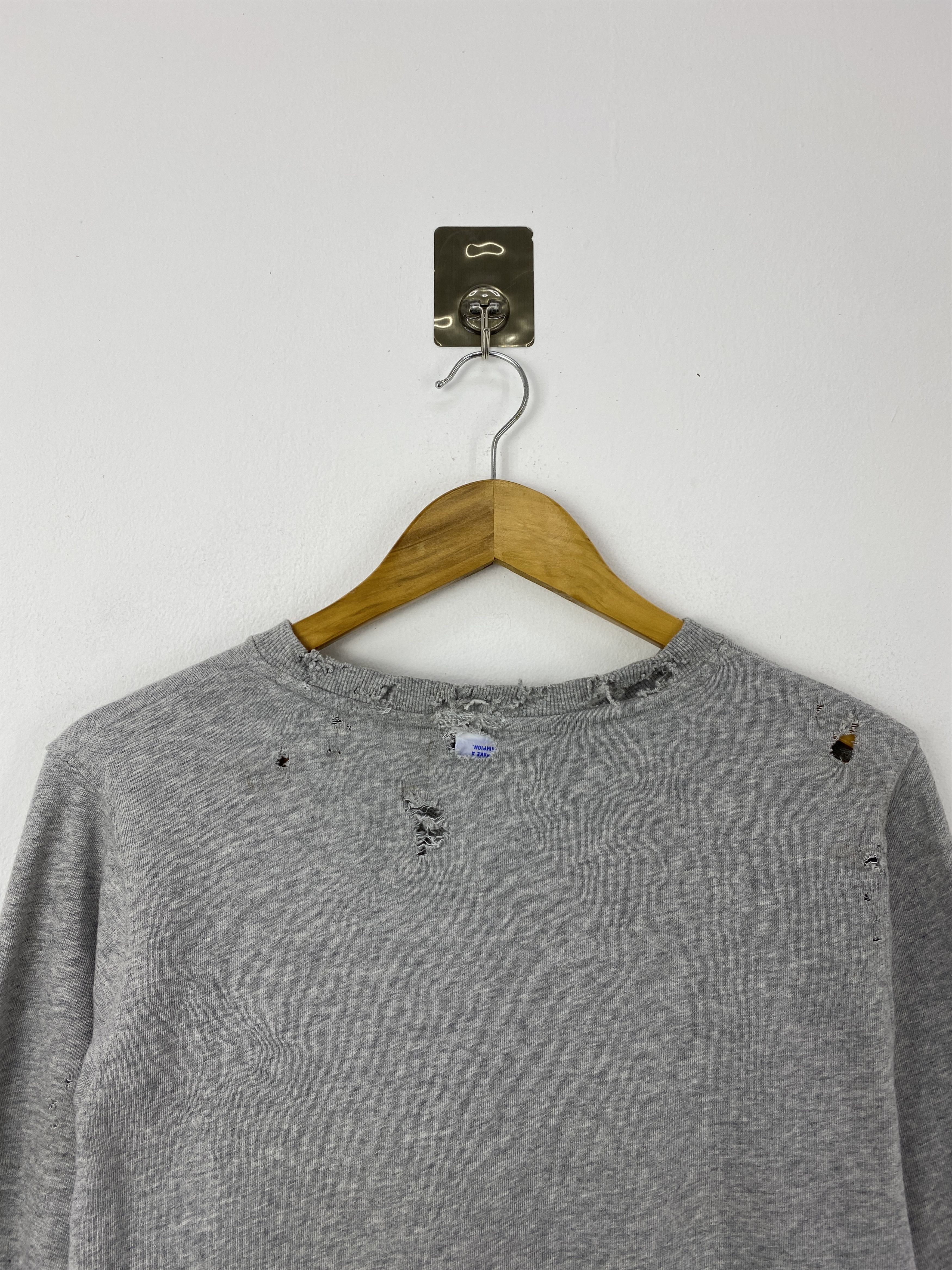 Champion Vintage Champion Spell Out Distressed Sweatshirt SH0099 Size US L / EU 52-54 / 3 - 4 Thumbnail