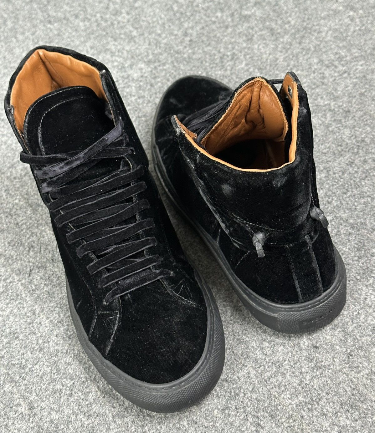 Givenchy Givenchy - Riccardo Tisci 2017 - Hi-Top Ubran Knot Velvet Size US 8.5 / EU 41-42 - 1 Thumbnail