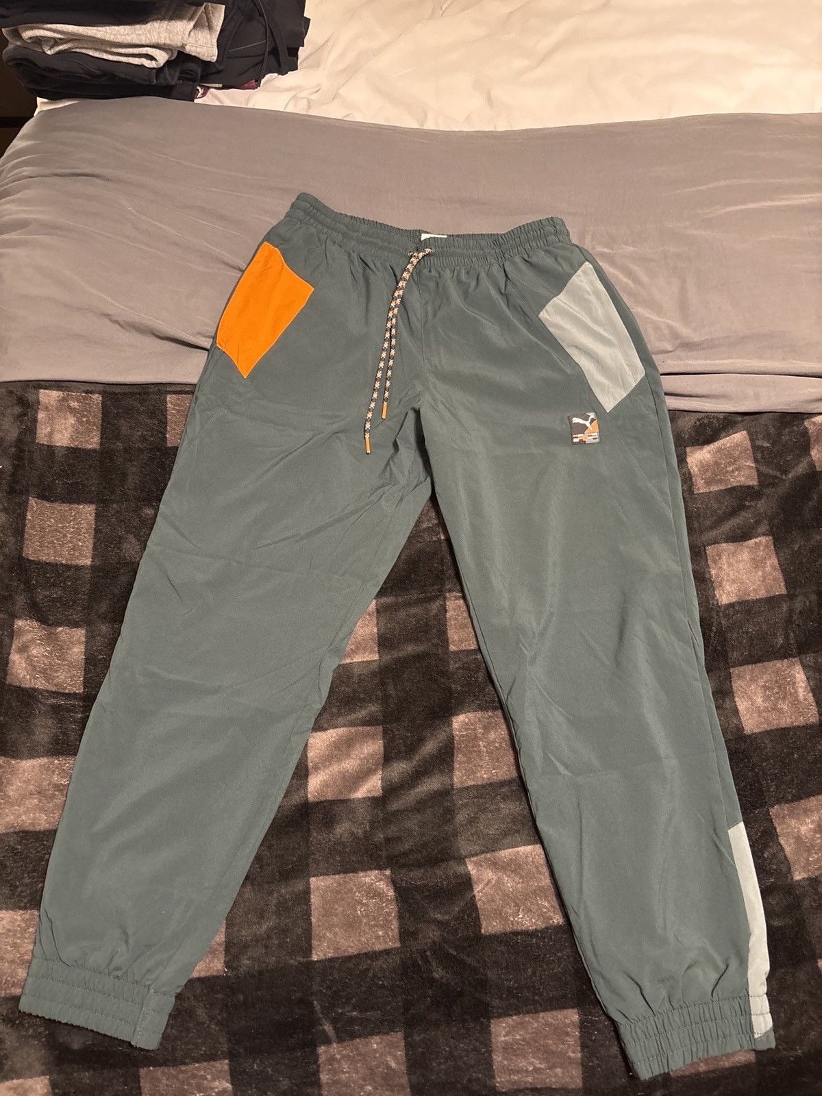 Puma Puma track pants Size US 33 - 1 Thumbnail