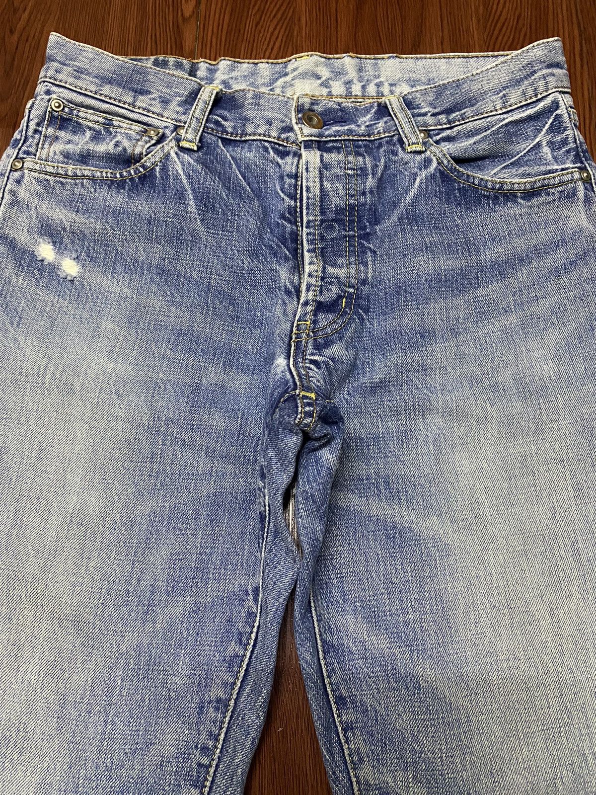 Japanese Brand Vintage Japanese Brand Light Wash Distressed Grunge Jeans Size US 31 - 2 Thumbnail