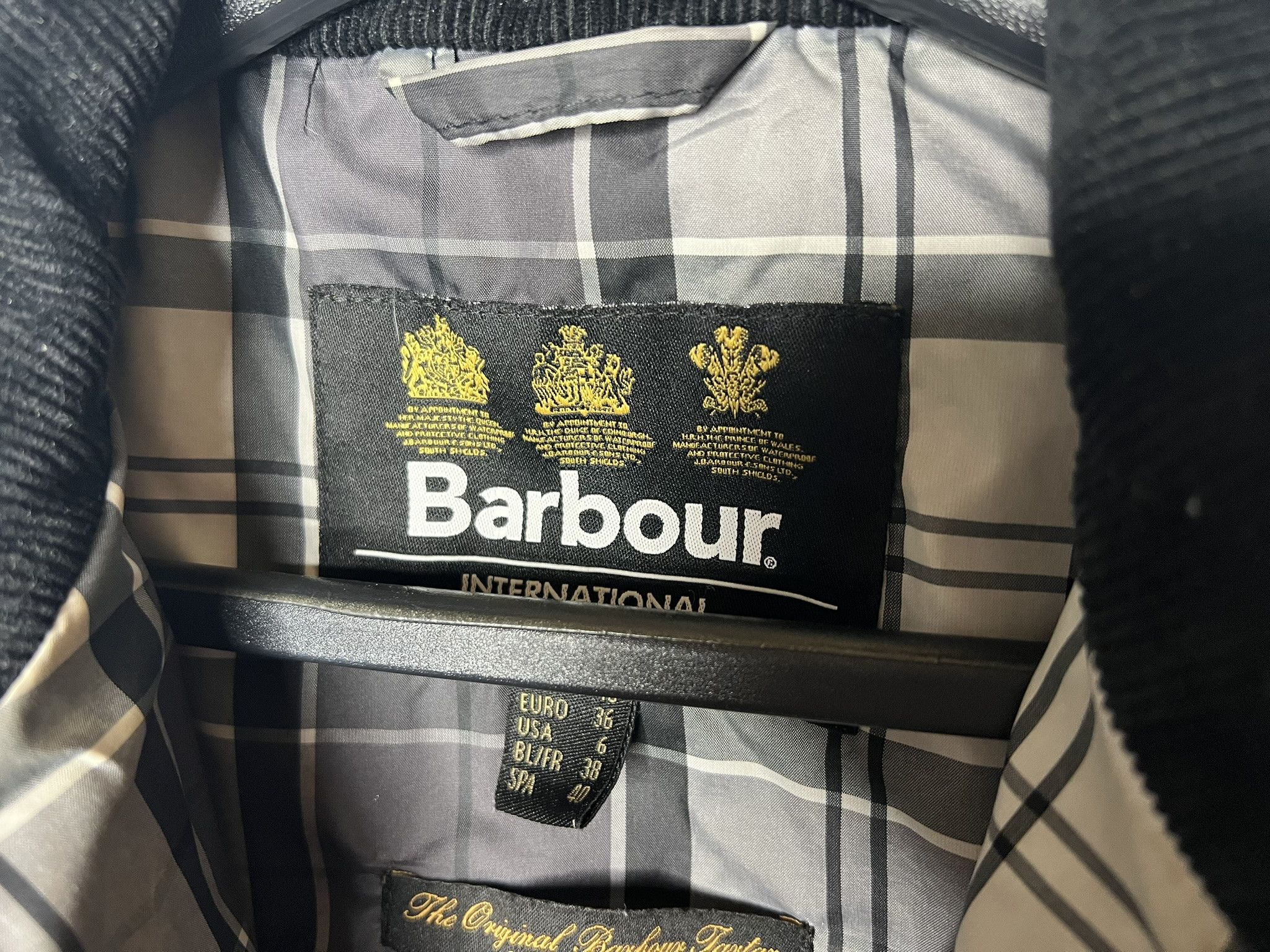 Barbour BARBOUR WOMEN'S CLASSIC BEADNELL WAX JACKET Size M / US 6-8 / IT 42-44 - 4 Thumbnail