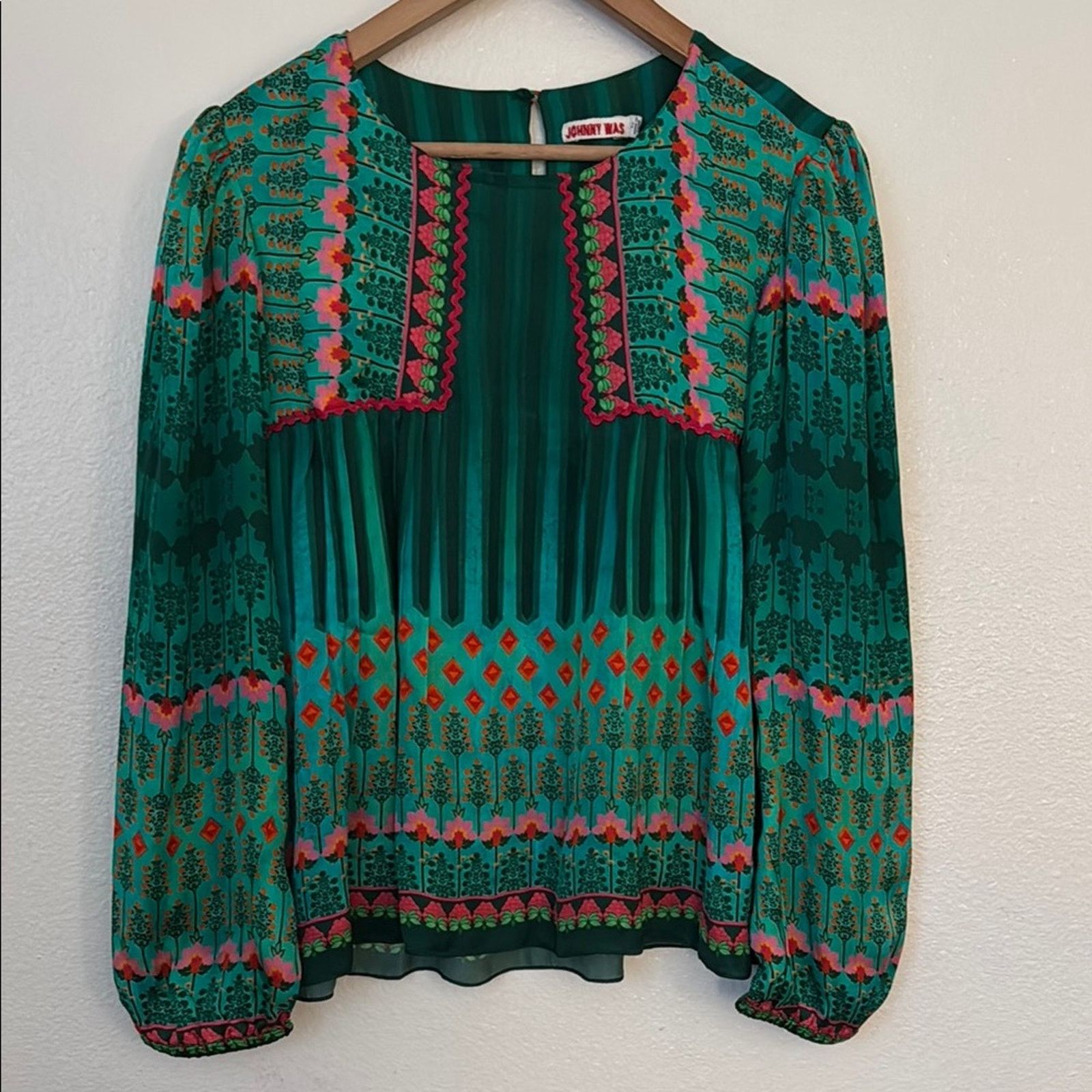 Johnny Was Johnny Was XS Lahira Green Blouse with Puff Sleeves Size XS / US 0-2 / IT 36-38 - 4 Thumbnail