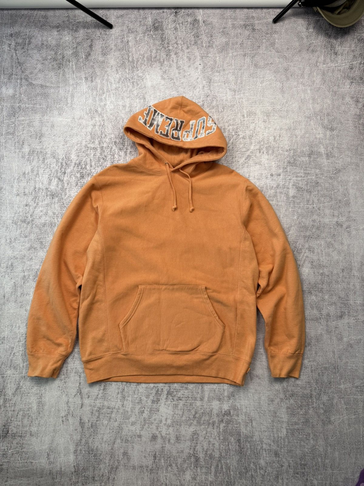 Supreme Orange Supreme Sequin Arc Hoodie ss19 Size US XL / EU 56 / 4 - 1 Thumbnail