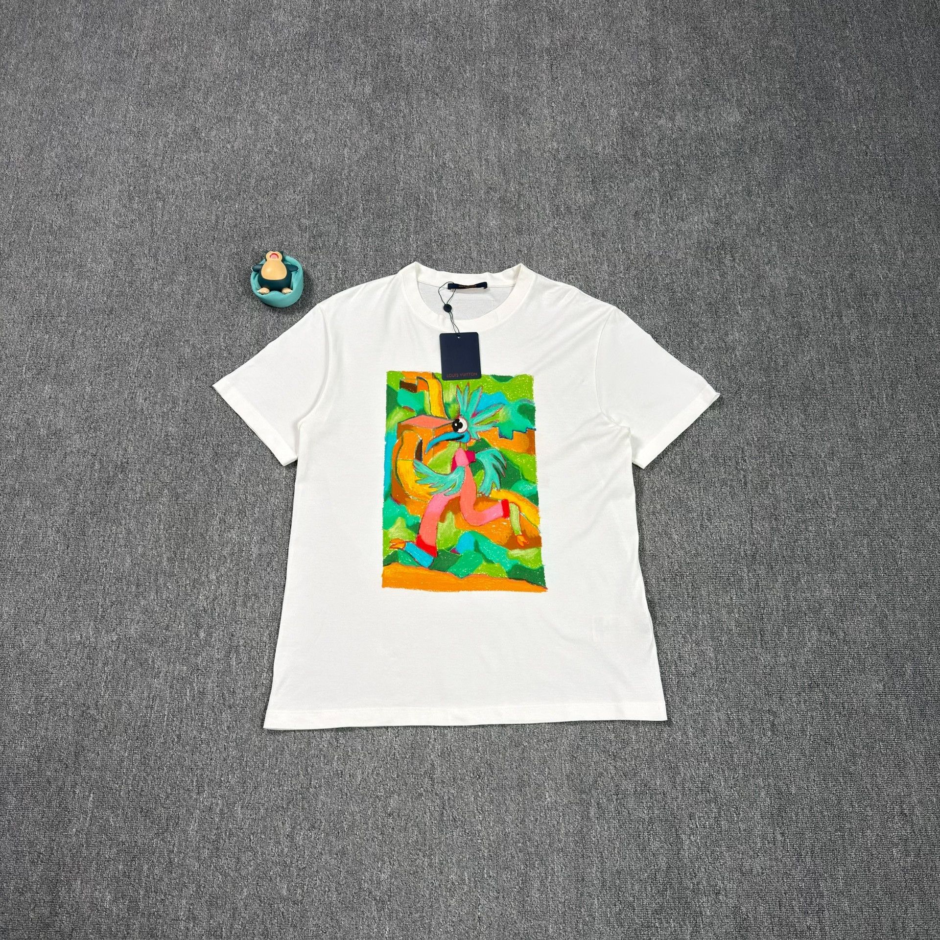 Louis Vuitton Louis Vuitton Birdman Graphic T-Shirt XL Size US XL / EU 56 / 4 - 1 Thumbnail