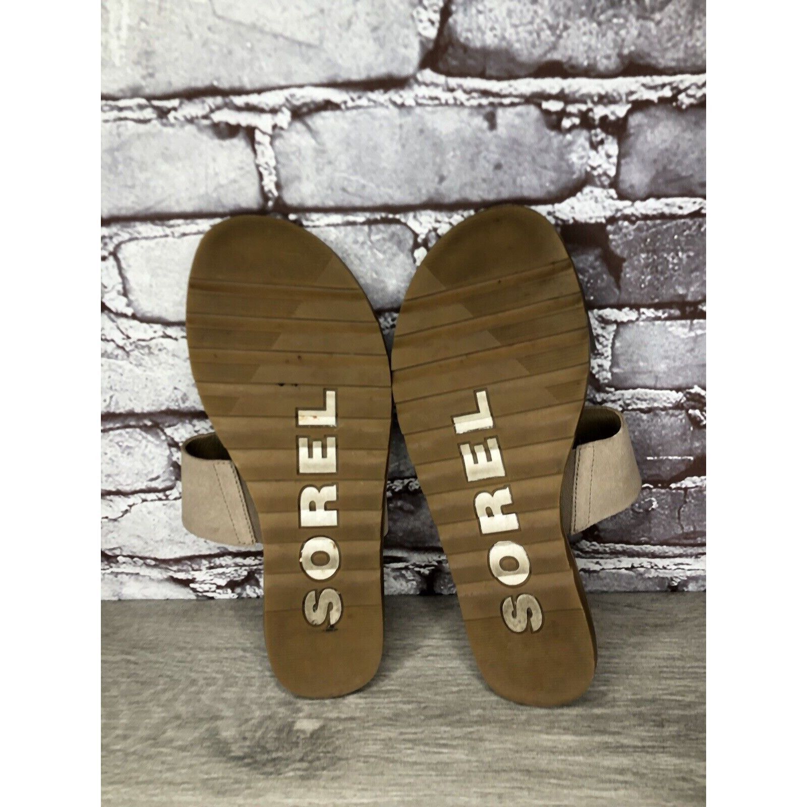 SOREL Sorel Taupe Suede Gold Leather Slides Sandals Women Sz 8.5M Size US 8.5 / IT 38.5 - 8 Thumbnail