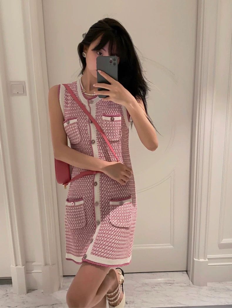 Chanel Chanel Pink and white color block four-pocket knitted sleev Size XS / US 0-2 / IT 36-38 - 7 Thumbnail